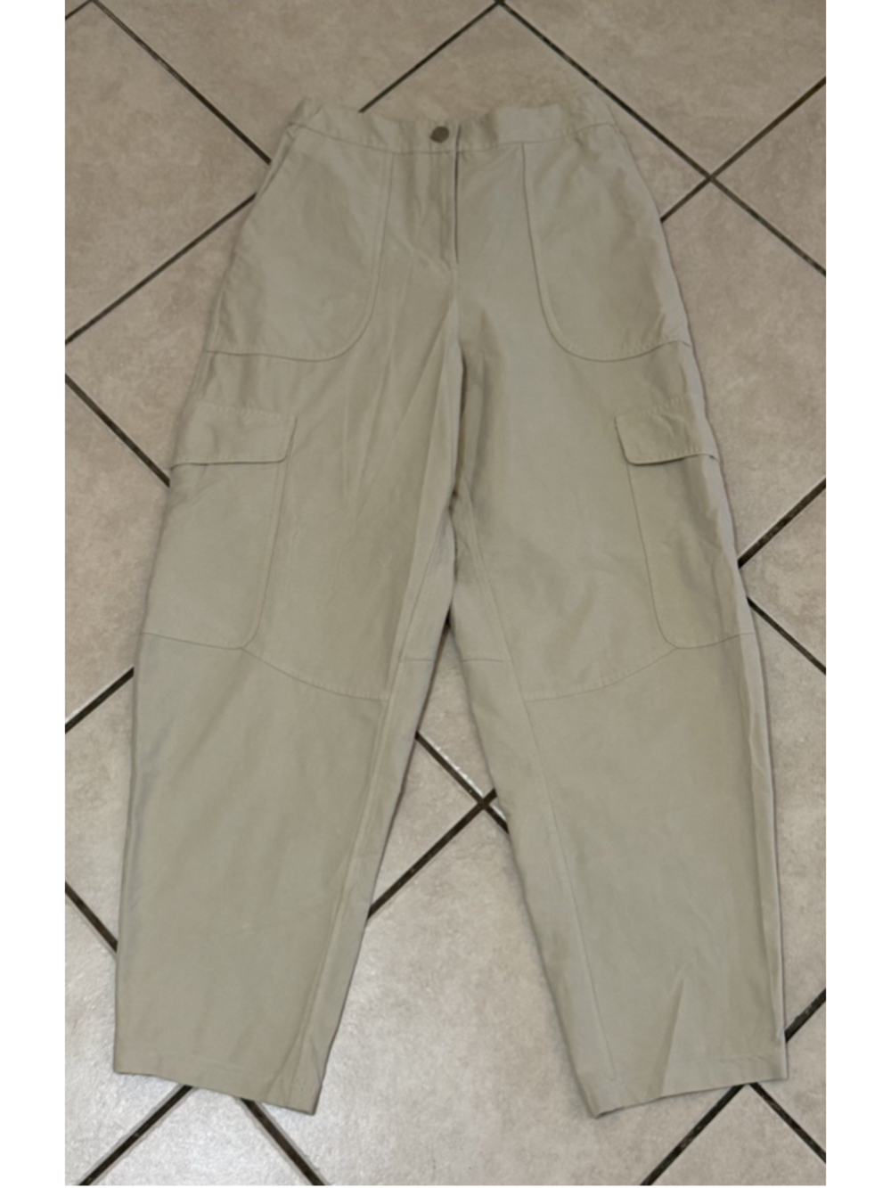 LULULEMON UTILITECH CARGO POCKETS HIGH RISE IVORY SIZE 26